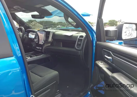 2025 Ram 1500 Big Horn 4X2 5'7 Box z USA, uszkodzony, nr VIN 1C6RREFG7SN740902